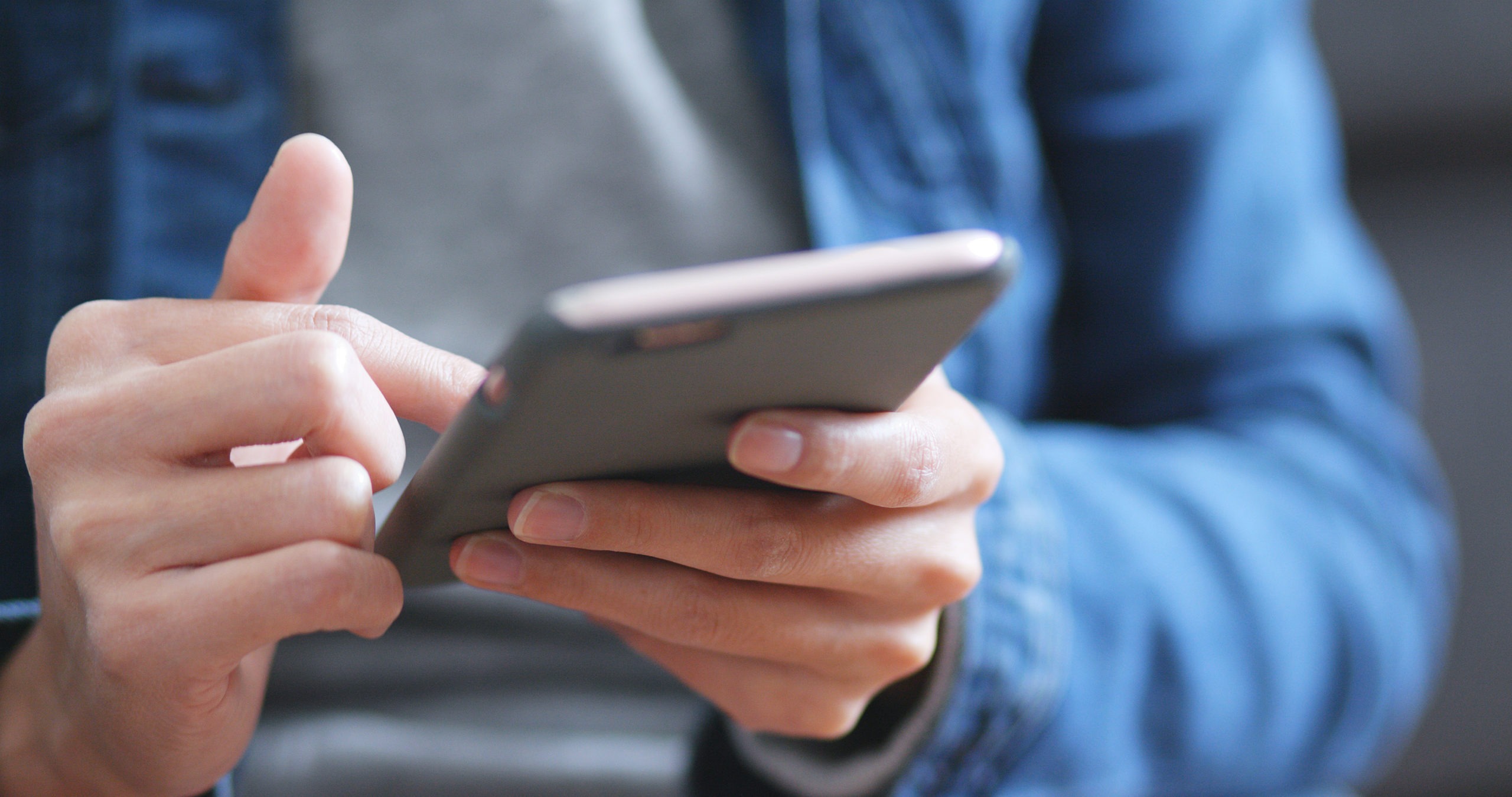 use-of-smart-phone-2021-08-29-08-13-06-utc-scaled.jpg